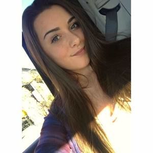 Meet your Posher, Carlie